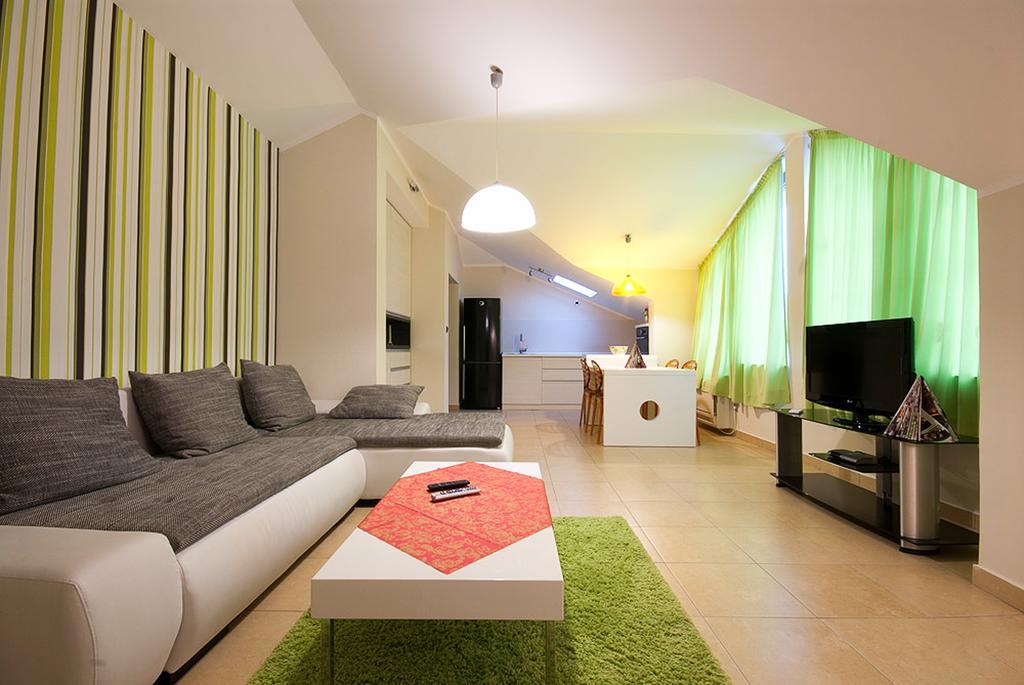 Domador Rooms & Apartments Becici  Bagian luar foto