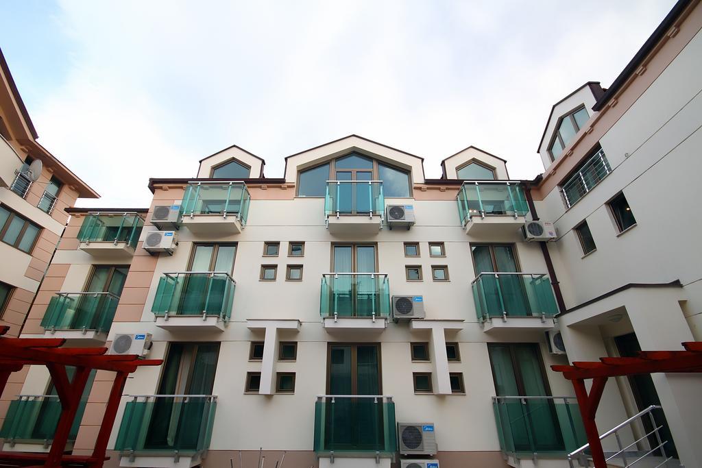 Domador Rooms & Apartments Becici  Bagian luar foto