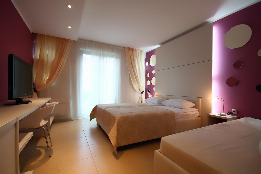 Domador Rooms & Apartments Becici  Bagian luar foto