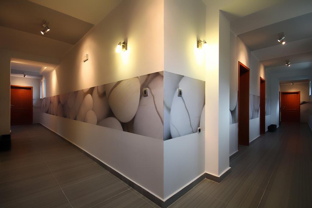 Domador Rooms & Apartments Becici  Bagian luar foto