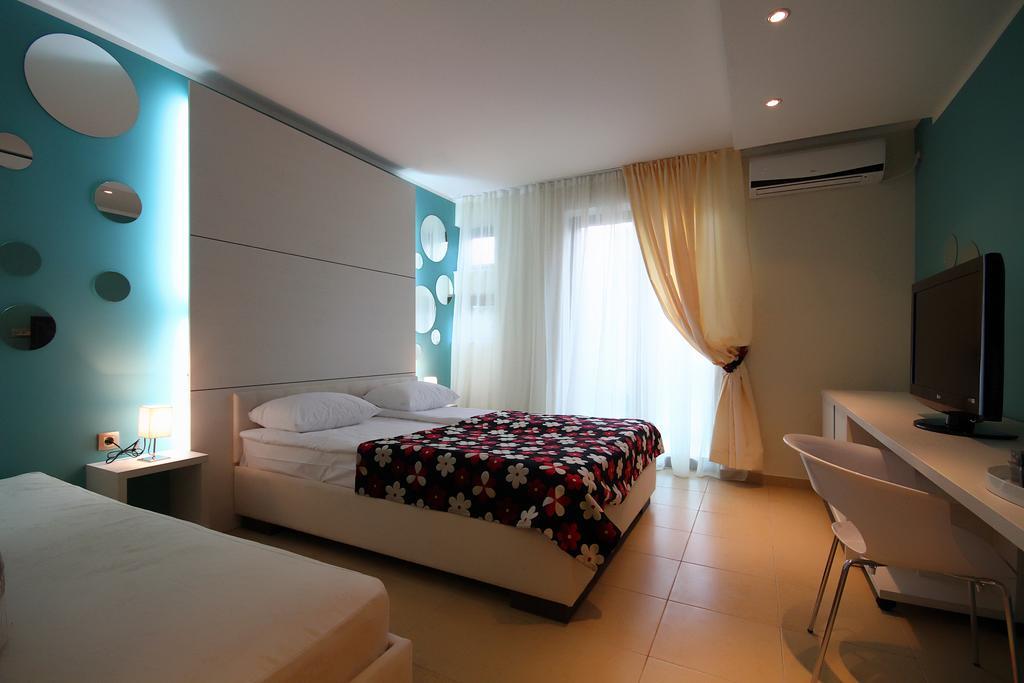 Domador Rooms & Apartments Becici  Bagian luar foto